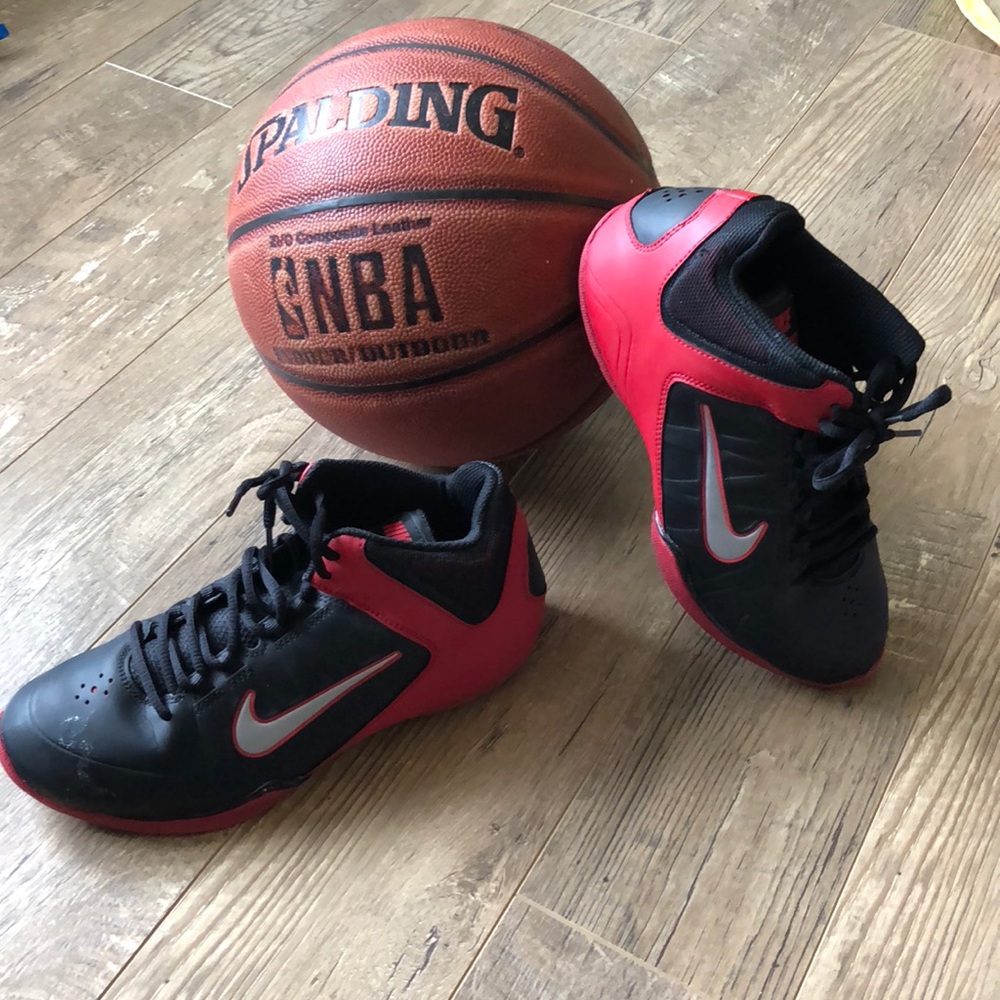 Nike AV Pro Basketball Shoes